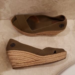 Tory Burch Olive Espadrilles Size 9